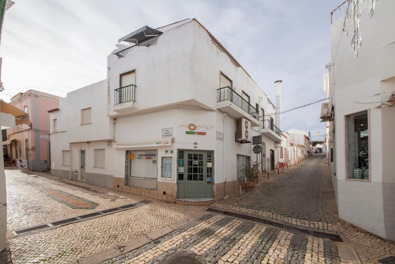 A37 - Casa Alferes In Downtown ラゴス エクステリア 写真